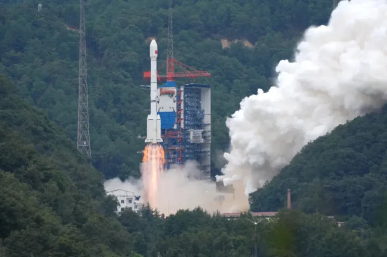 China launches new stereo mapping satellite